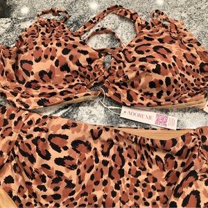 Adore me bikini set top L bottom M NWT